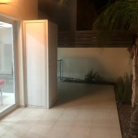 Modern - Oroklini Villa Larnaca